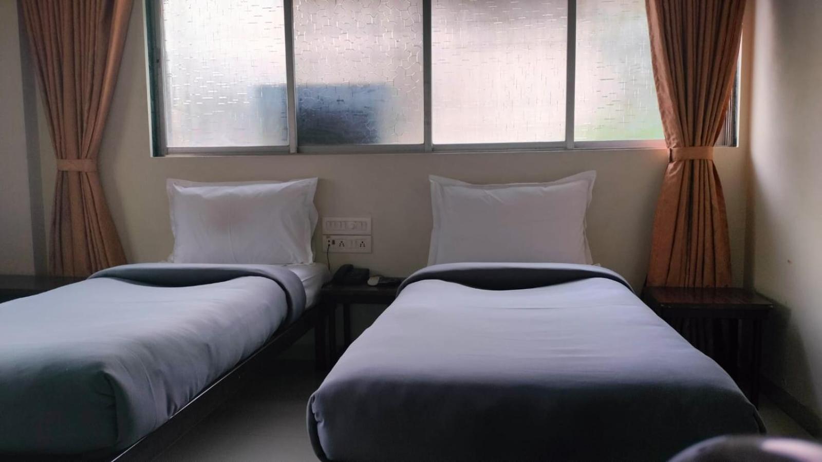 Hotel Sai Nidhi Executive-Mindspace Airoli Navi Mumbai Exteriör bild